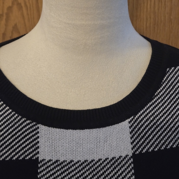d& co Denim & Company Black and White Checkered Sweater Crew Neck Women's L - Picture 4 of 11